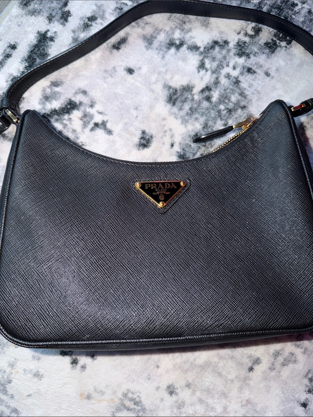 Prada Re-Edition 2005 Black Saffiano Leather Shoulder Bag - Picture 9 of 10